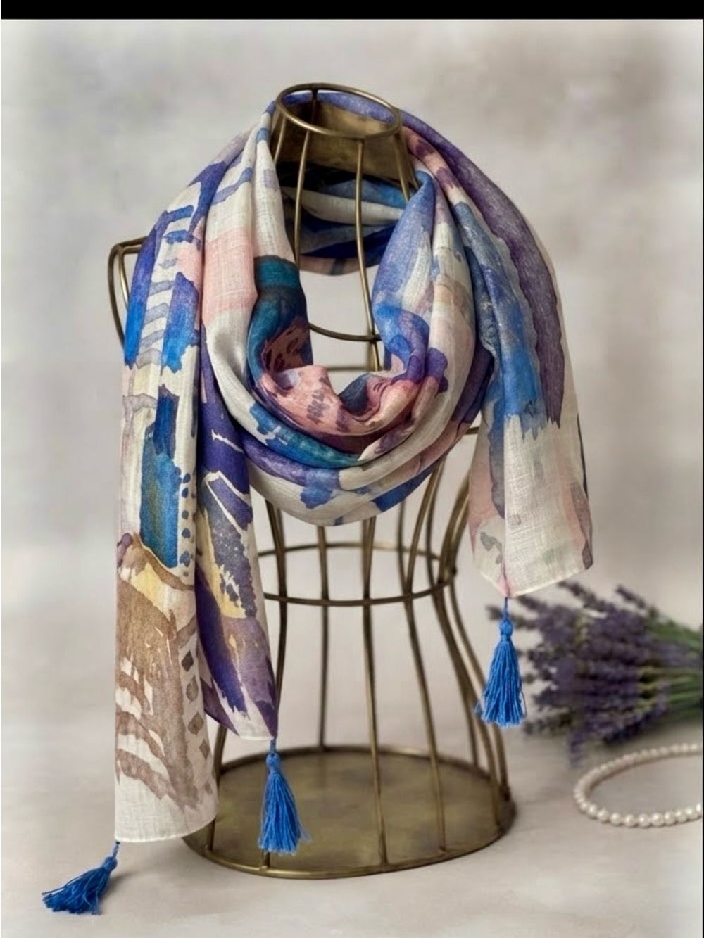 NWT Natura Watercolor City Skyline Print Tassel Scarf Wrap